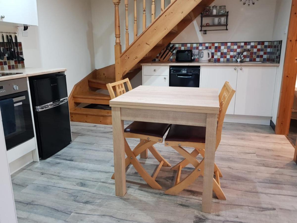Culag Lochside Self Catering Appartement Luss Buitenkant foto